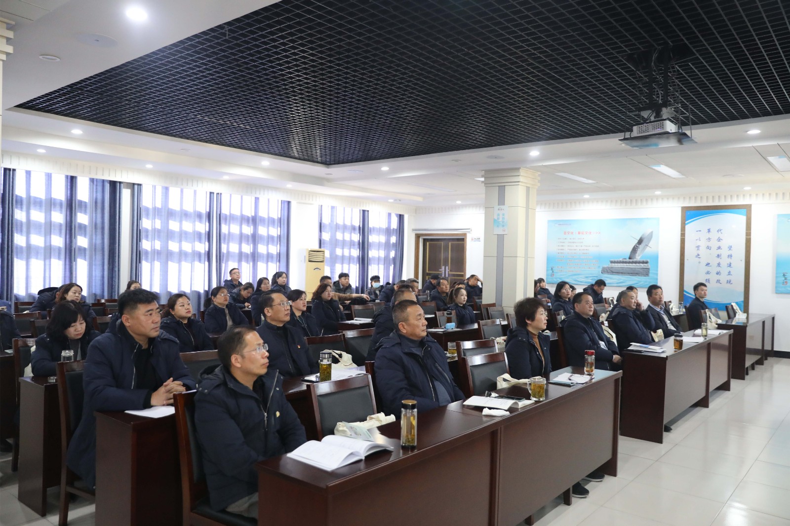 1638760935a954175.jpg 1638760935a954175.jpg