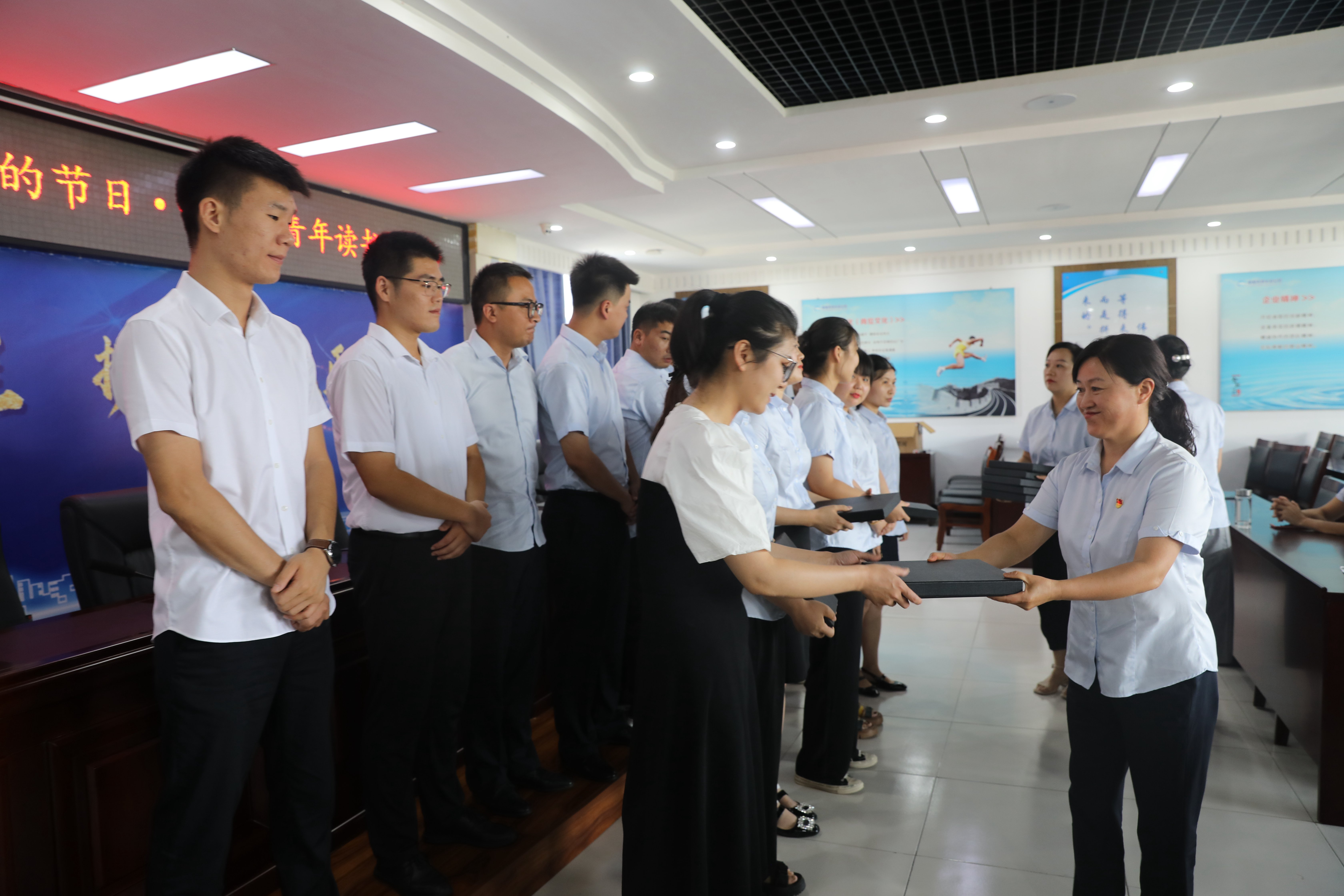 1659597960a323021.jpg 1659597960a323021.jpg