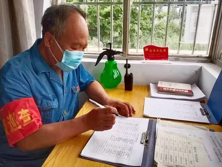 2-0許昌  王明偉工作現場(chǎng) 攝影齊超利.jpg