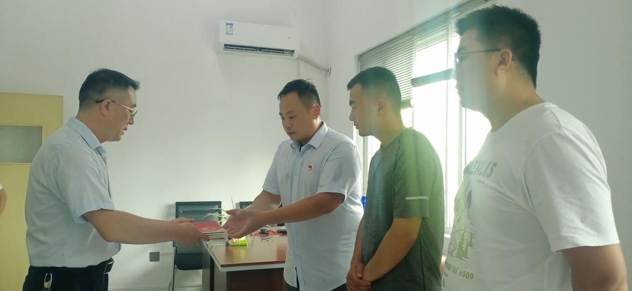 1690448156a796408.jpg 1690448156a796408.jpg