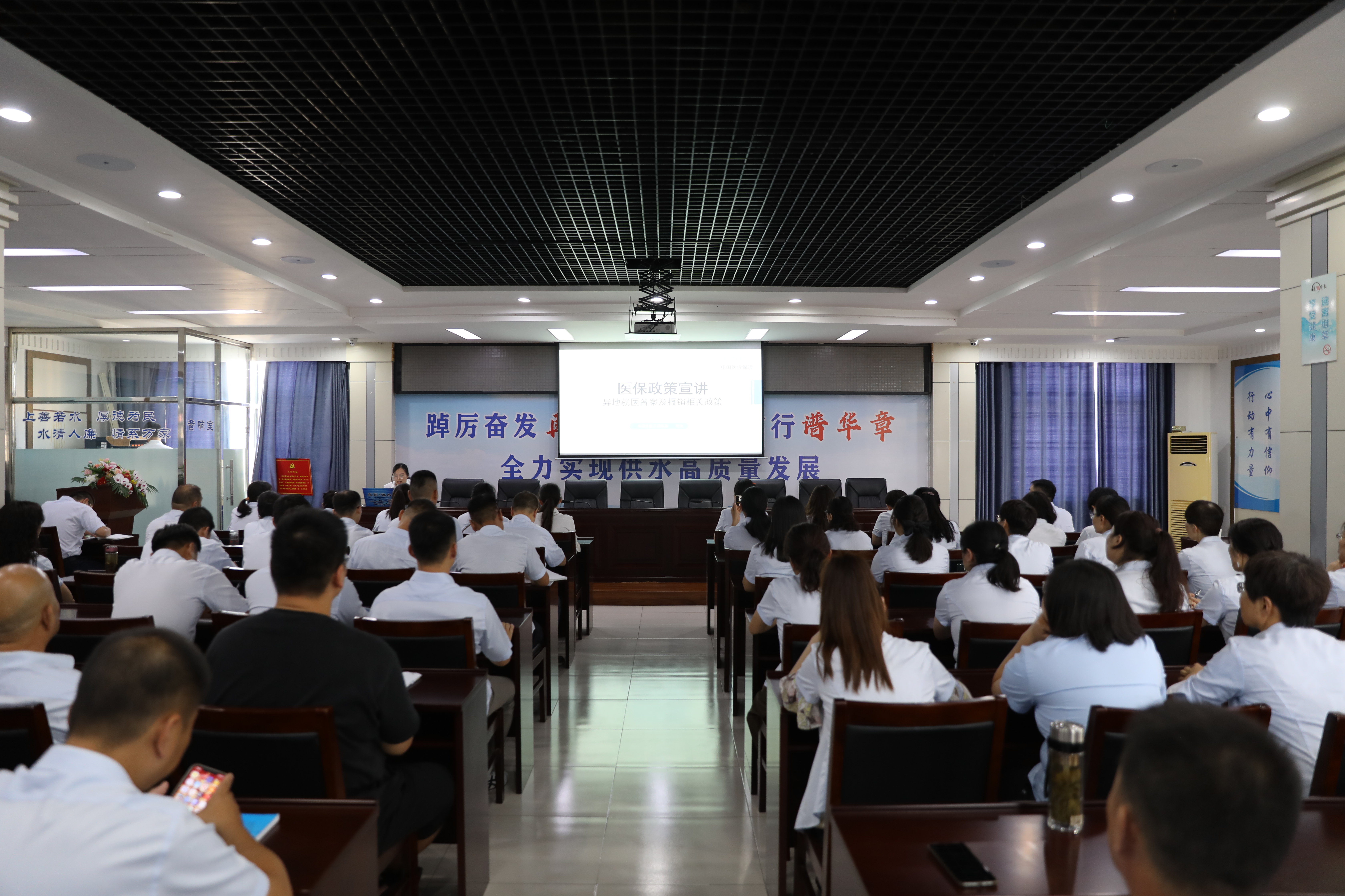 1692323858a692781.jpg 1692323858a692781.jpg