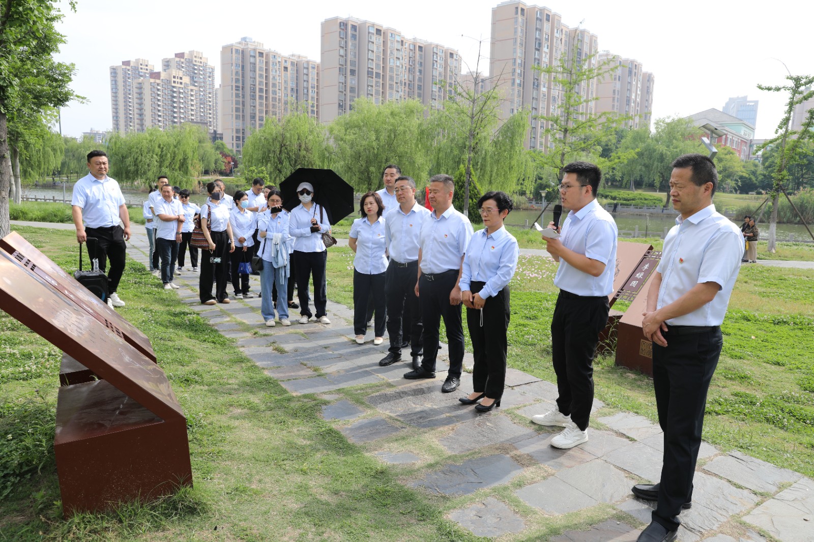 1715330961a414940.jpg 1715330961a414940.jpg